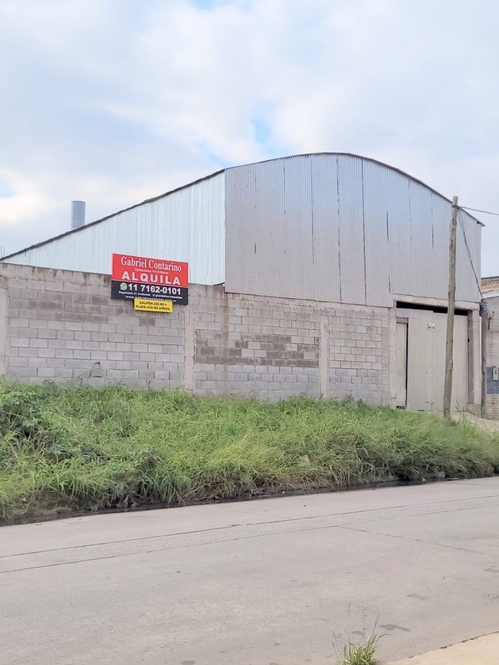 Deposito 235 M2 con Playa de estacionamiento 470 M2 - V. Alsina