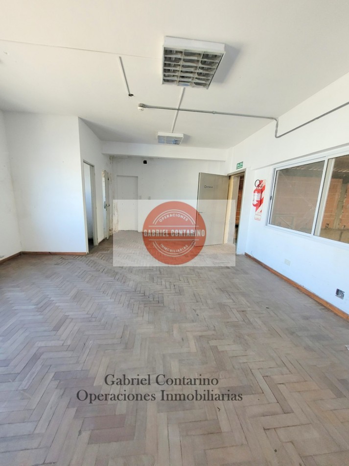 EXCELENTE DEPOSITO 1400 M2 - PQUE INDSUTRIAL AVELLANEDA