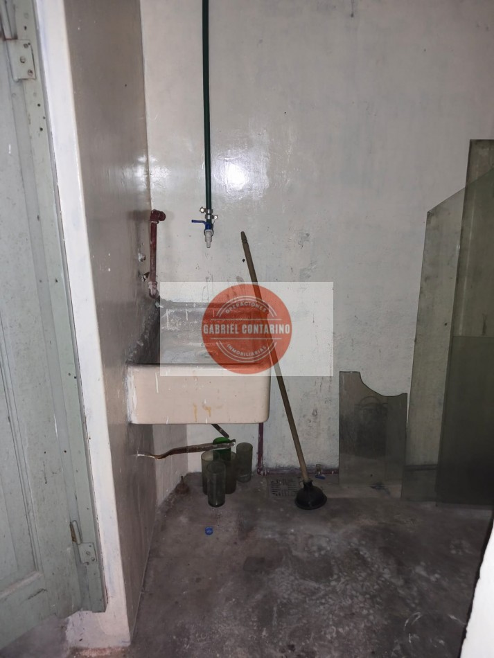 DEPOSITO 100 M2 - A MTS DE MITRE - ZONA CENTRO