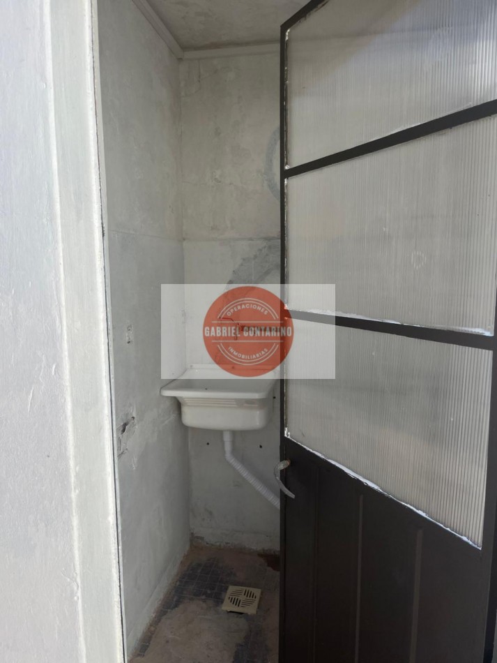 Depto. Tipo Casa 3 Amb Con Amplio Fondo - Refaccionado!!!