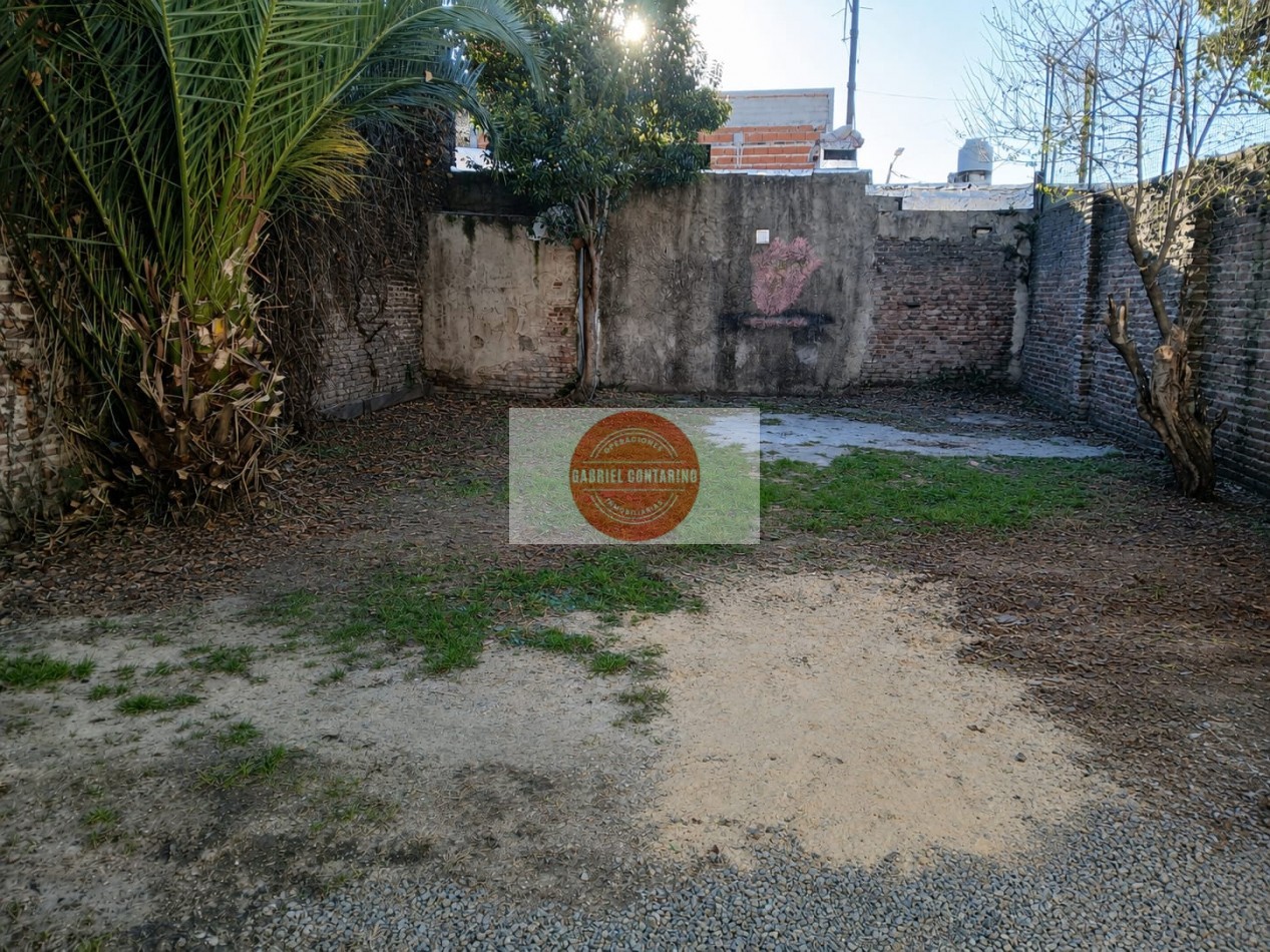 Depto. Tipo Casa 3 Amb Con Amplio Fondo - Refaccionado!!!