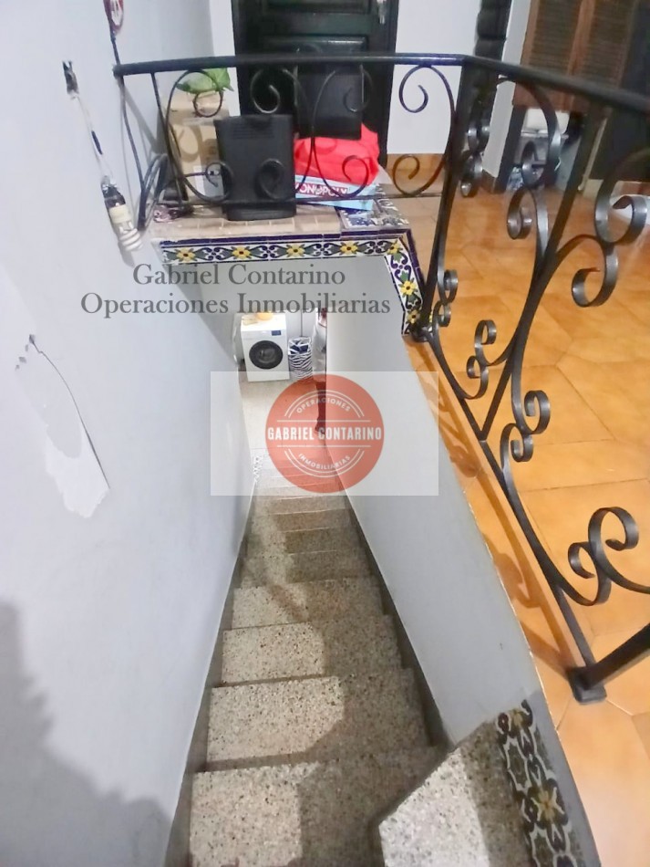 Departamento 3 Amb. En Barrio M. Moreno - Estacionamiento Y Balcon.