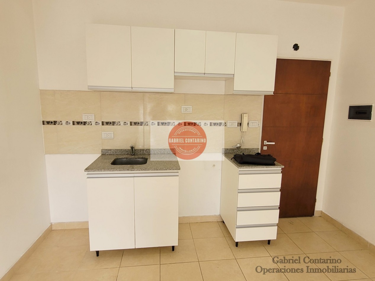 Departamento Monoambiente - A Metros De Av. Mitre Al 4700 - V. Dominico