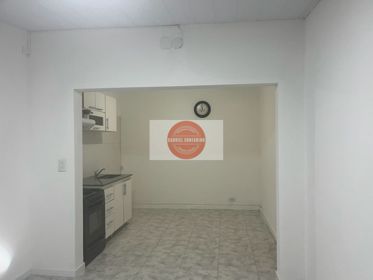 Depto. Tipo Casa 3 Amb Con Amplio Fondo - Refaccionado!!!