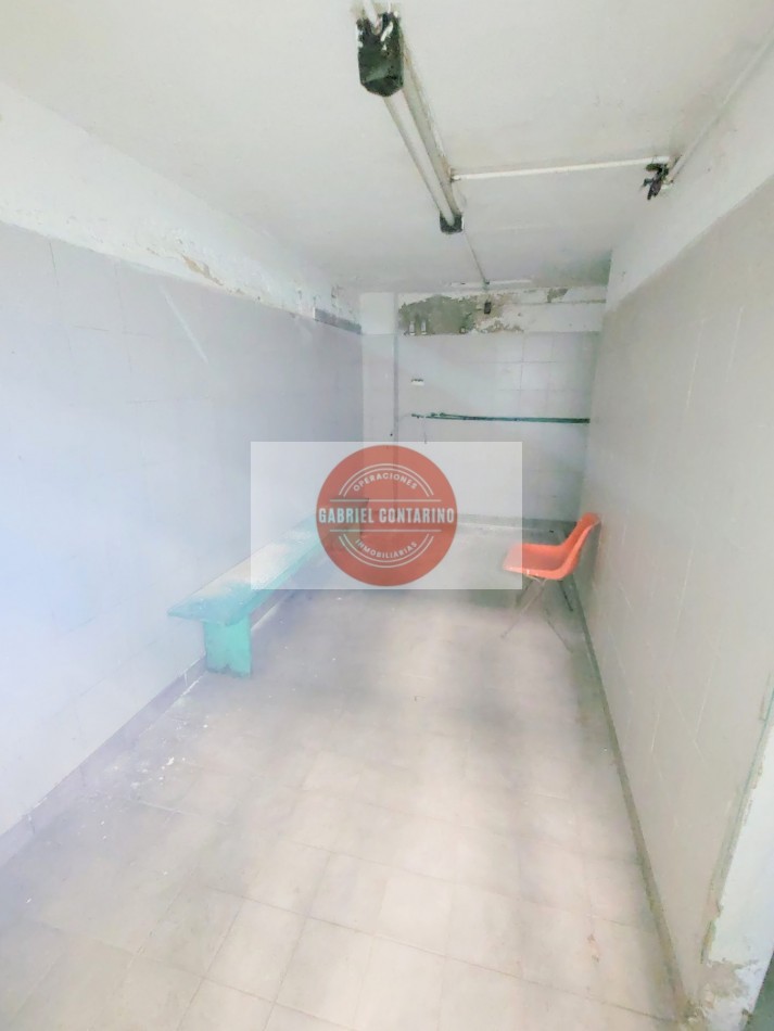 DEPOSITO SALIDA A 2 CALLES - 1600 M2 - ZONA INDUSTRIAL