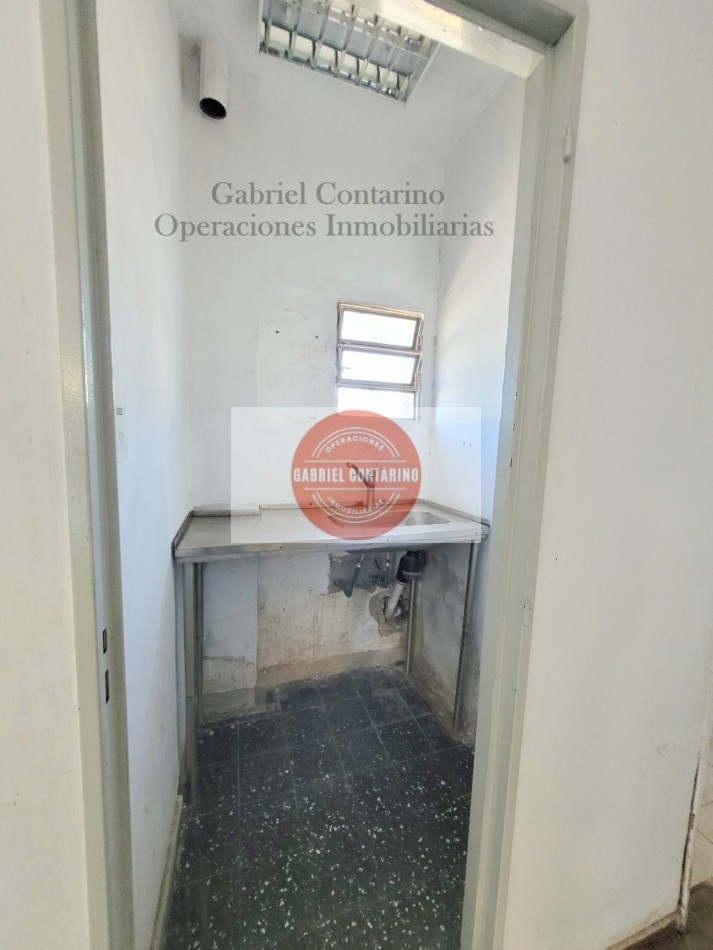 EXCELENTE DEPOSITO 1400 M2 - PQUE INDSUTRIAL AVELLANEDA