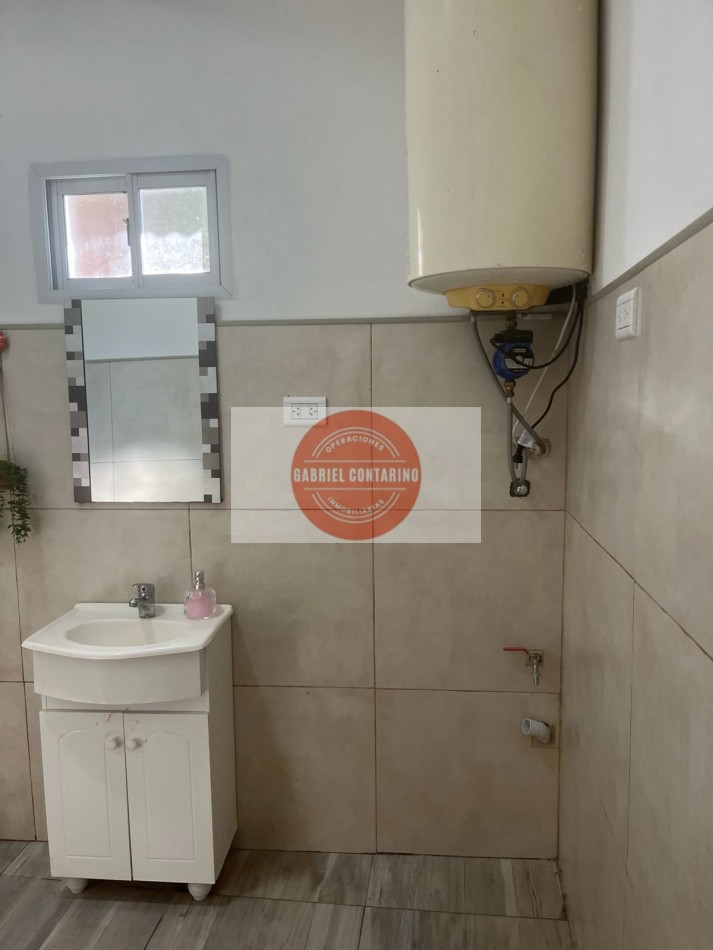 Depto. Tipo Casa 3 Amb Con Amplio Fondo - Refaccionado!!!